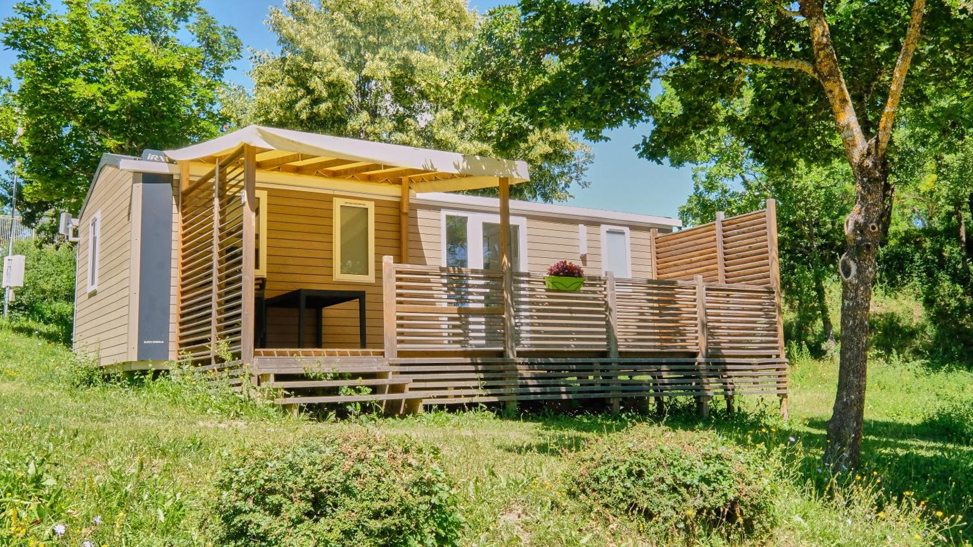 Camping le Couriou Recoubeau-Jansac Extérieur photo