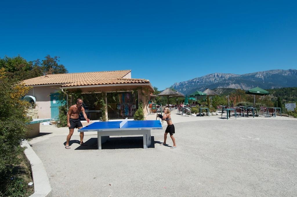 Camping le Couriou Recoubeau-Jansac Extérieur photo
