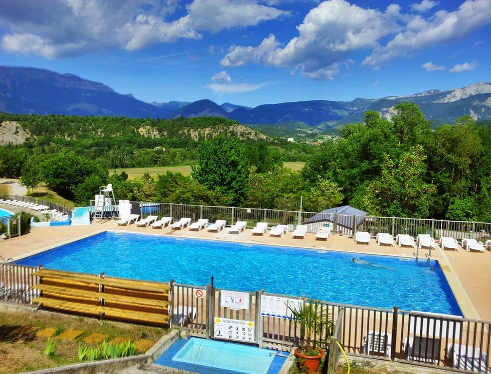 Camping le Couriou Recoubeau-Jansac Extérieur photo