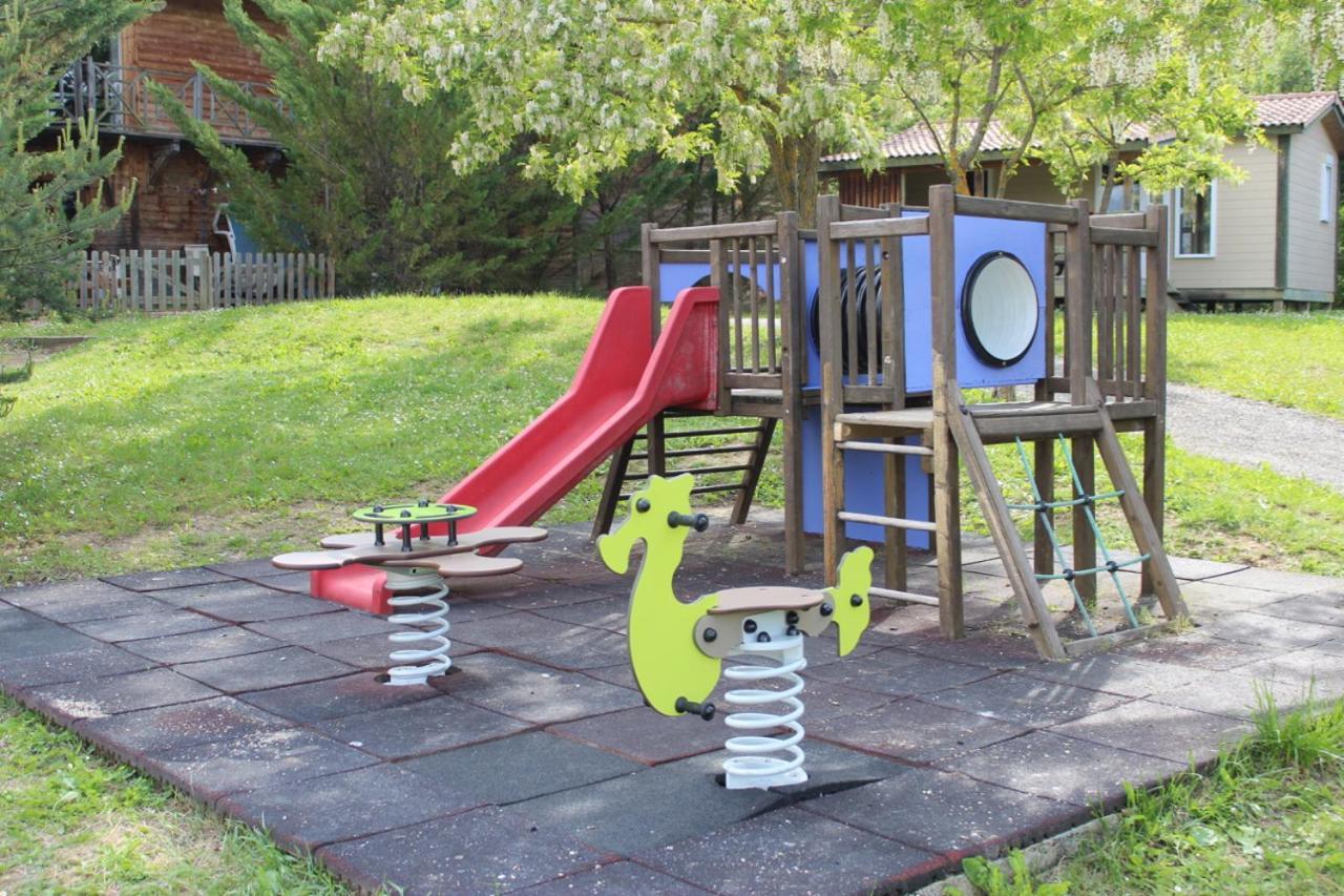 Camping le Couriou Recoubeau-Jansac Extérieur photo
